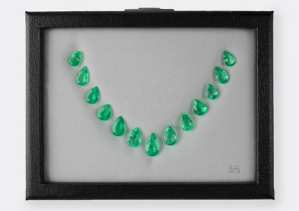 COLOMBIAN EMERALD LAYOUT